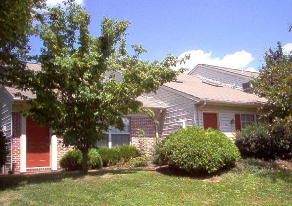 Silver Spring Center, Lancaster, PA  17601